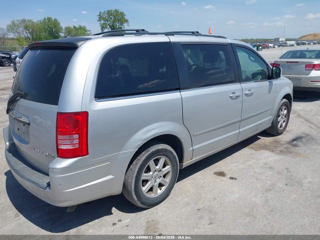 2010 Chrysler Town & Country Touring მანქანა იყიდება აუქციონზე, vin: 2A4RR5D18AR126539, აუქციონის ნომერი: 44996012