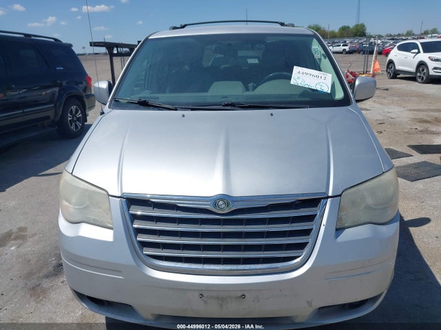 2010 Chrysler Town & Country Touring მანქანა იყიდება აუქციონზე, vin: 2A4RR5D18AR126539, აუქციონის ნომერი: 44996012