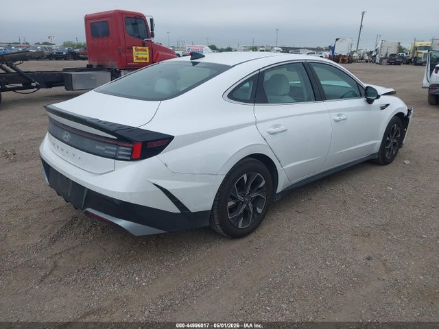 2024 Hyundai Sonata Sel მანქანა იყიდება აუქციონზე, vin: KMHL64JA7RA400411, აუქციონის ნომერი: 44996017