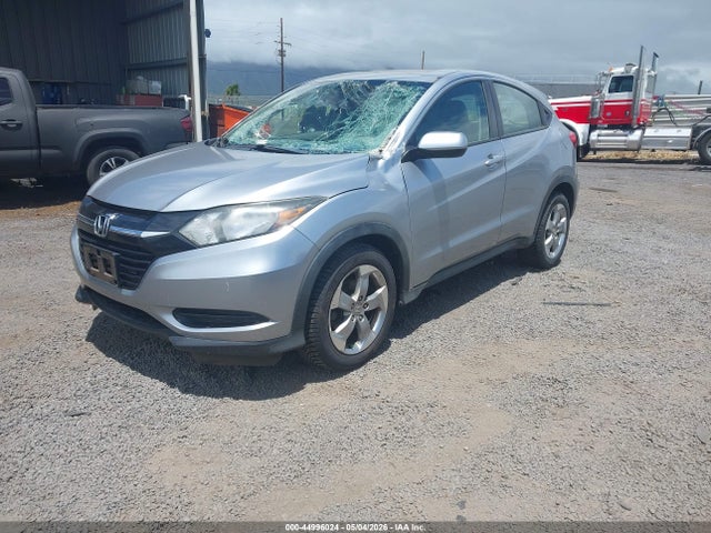 Honda HR-V LX 2017 3CZRU6H34HM723561 Image 2