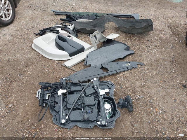 Продаж на аукціоні авто 2020 Chrysler Voyager Lxi, vin: 2C4RC1DG6LR151656, номер лоту: 44996036