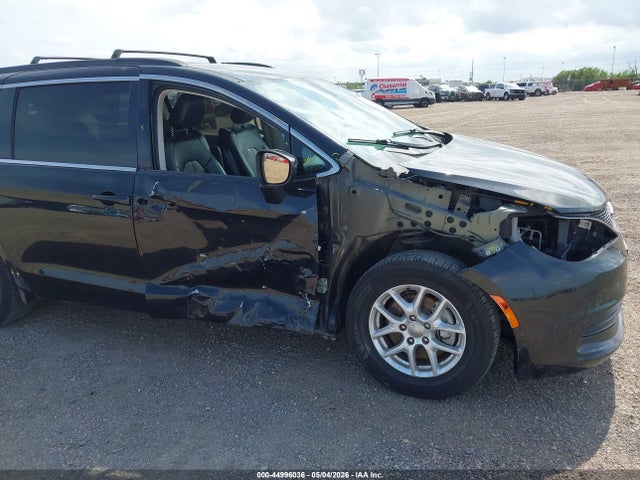 Продаж на аукціоні авто 2020 Chrysler Voyager Lxi, vin: 2C4RC1DG6LR151656, номер лоту: 44996036