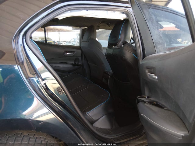 JTND4MBE5N3155764 Toyota COROLLA SE