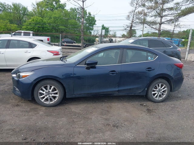 Продаж на аукціоні авто 2018 Mazda Mazda3 Sport, vin: 3MZBN1U75JM223606, номер лоту: 44996061