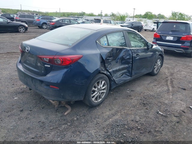 Продаж на аукціоні авто 2018 Mazda Mazda3 Sport, vin: 3MZBN1U75JM223606, номер лоту: 44996061
