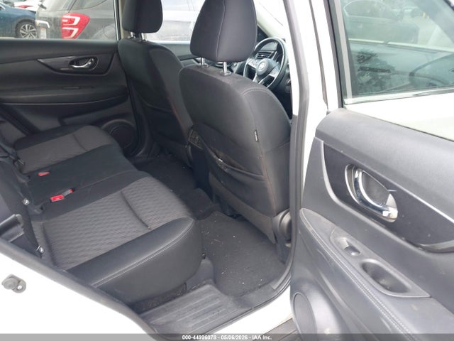 2018 Nissan Rogue Sv მანქანა იყიდება აუქციონზე, vin: KNMAT2MT2JP525615, აუქციონის ნომერი: 44996078