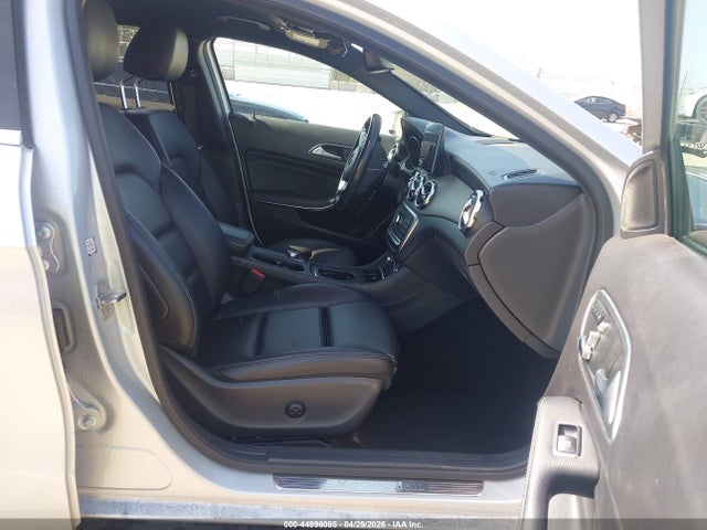 WDCTG4GB2KU009344 Mercedes-Benz Gla 250 4matic