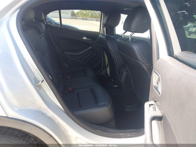 WDCTG4GB2KU009344 Mercedes-Benz Gla 250 4matic