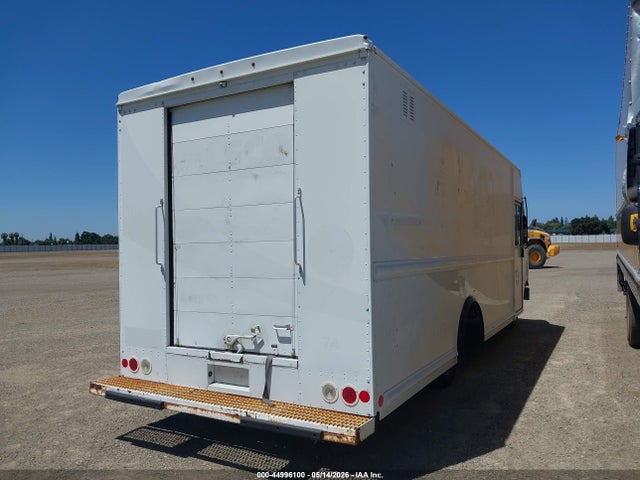 Ford E-450 Stripped 2014 1FC3E4KL3EDA88152 Image 4