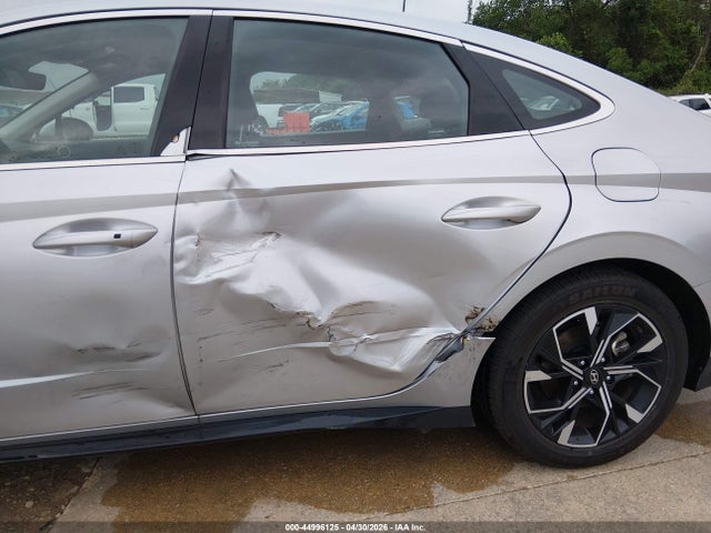 2025 Hyundai Sonata Sel მანქანა იყიდება აუქციონზე, vin: KMHL64JA0SA435717, აუქციონის ნომერი: 44996125