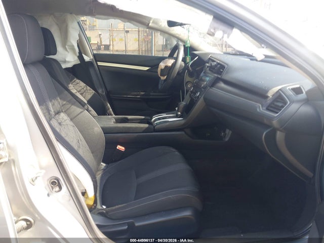 19XFC2F62KE210764 Honda Civic Lx