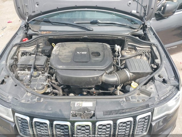 2017 Jeep Grand Cherokee Laredo 4x2 მანქანა იყიდება აუქციონზე, vin: 1C4RJEAG3HC697249, აუქციონის ნომერი: 44996139