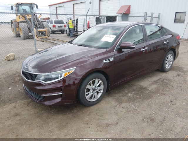 KIA Optima Lx 2017 5XXGT4L33HG154344 Image 2