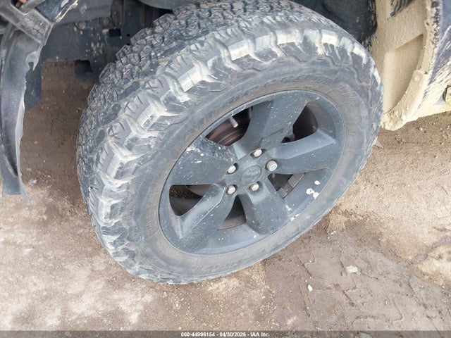 Продаж на аукціоні авто 2017 Ram 1500 Express  4x4 5'7 Box, vin: 1C6RR7KT4HS509576, номер лоту: 44996154
