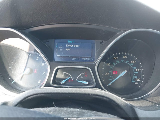 2013 Ford Focus Se მანქანა იყიდება აუქციონზე, vin: 1FADP3K20DL362062, აუქციონის ნომერი: 44996156
