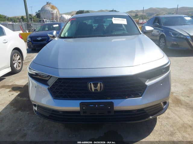 1HGCY2F82SA089373 Honda Accord Hybrid Touring