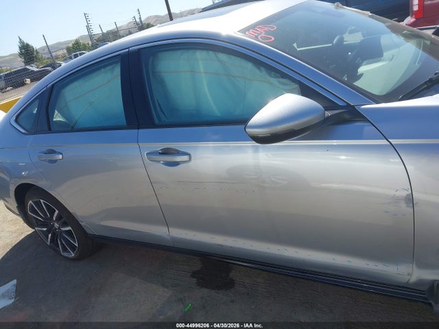 1HGCY2F82SA089373 Honda Accord Hybrid Touring