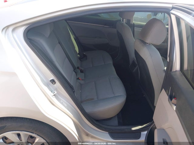 KMHD74LF6HU084247 Hyundai ELANTRA SE