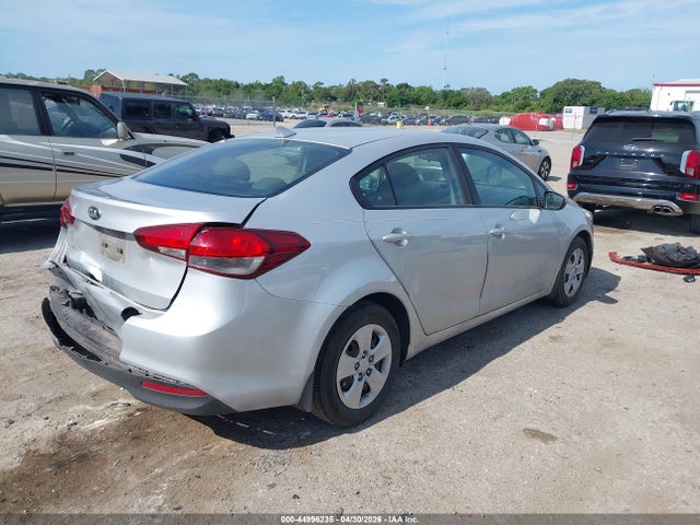2017 Kia Forte Lx მანქანა იყიდება აუქციონზე, vin: 3KPFK4A70HE018170, აუქციონის ნომერი: 44996235