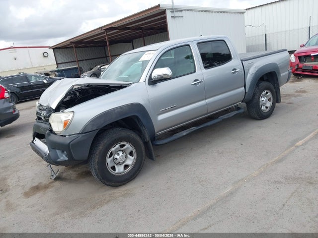 Toyota Tacoma Prerunner 2014 5TFJX4GN3EX033940 Image 2