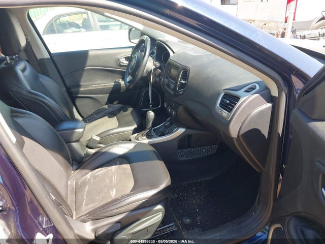 Продажа на аукционе авто 2018 Jeep Compass Latitude 4x4, vin: 3C4NJDBBXJT185560, номер лота: 44996330