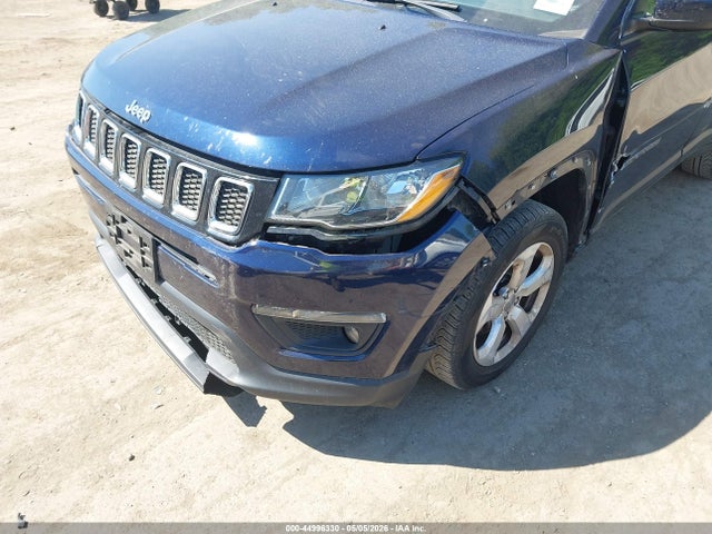 Продажа на аукционе авто 2018 Jeep Compass Latitude 4x4, vin: 3C4NJDBBXJT185560, номер лота: 44996330