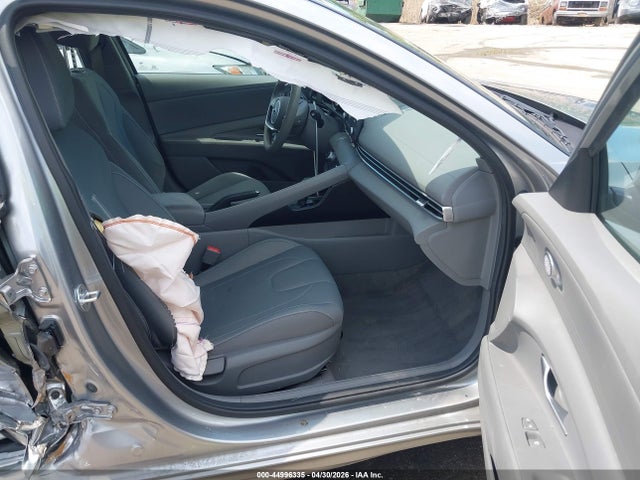44996335 :رقم المزاد ، 5NPLM4AGXNH077103 vin ، 2022 Hyundai Elantra Sel مزاد بيع