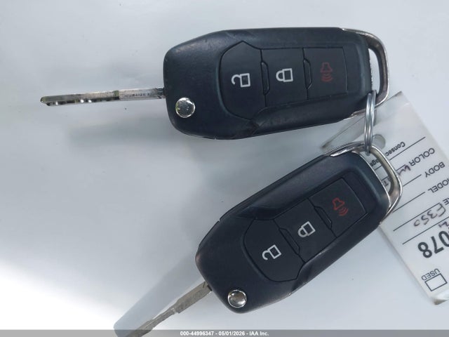 44996347 :رقم المزاد ، 1FDRF3G61MEE17505 vin ، 2021 Ford F-350 Chassis Xl مزاد بيع