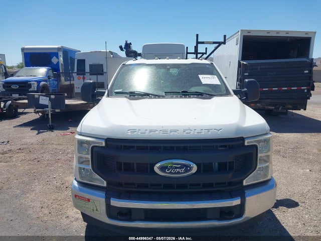 44996347 :رقم المزاد ، 1FDRF3G61MEE17505 vin ، 2021 Ford F-350 Chassis Xl مزاد بيع