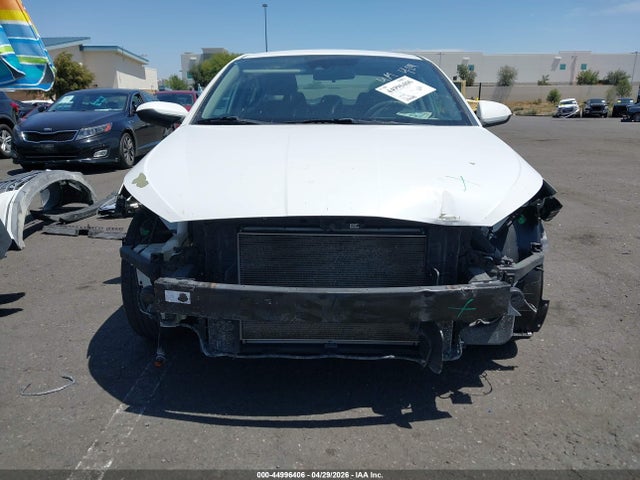 2020 Hyundai Elantra Se მანქანა იყიდება აუქციონზე, vin: 5NPD74LF8LH604875, აუქციონის ნომერი: 44996406