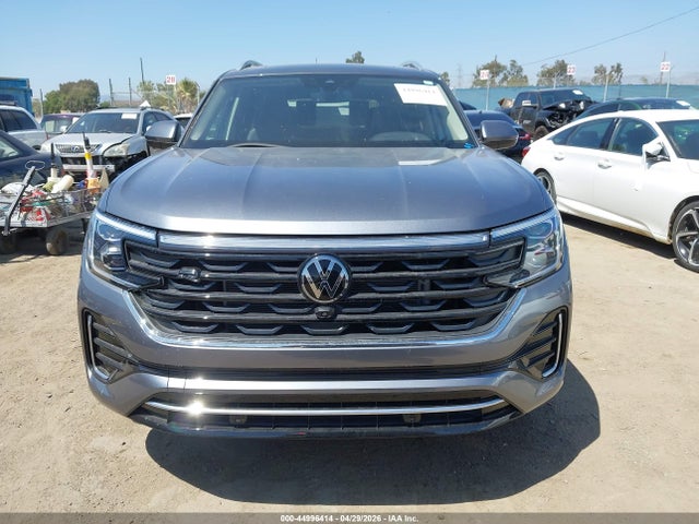 2024 Volkswagen Atlas 2.0t Sel Premium R-line მანქანა იყიდება აუქციონზე, vin: 1V2FR2CA6RC585824, აუქციონის ნომერი: 44996414