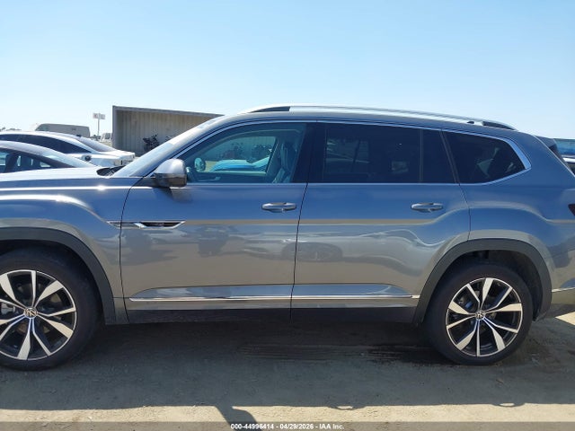 2024 Volkswagen Atlas 2.0t Sel Premium R-line მანქანა იყიდება აუქციონზე, vin: 1V2FR2CA6RC585824, აუქციონის ნომერი: 44996414