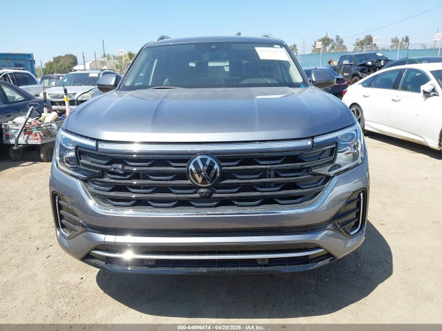 2024 Volkswagen Atlas 2.0t Sel Premium R-line მანქანა იყიდება აუქციონზე, vin: 1V2FR2CA6RC585824, აუქციონის ნომერი: 44996414