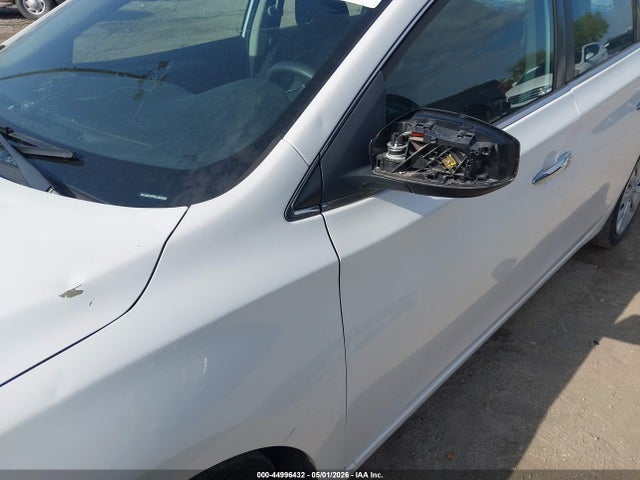 Продажа на аукционе авто 2014 Nissan Sentra Sv, vin: 3N1AB7AP6EL663508, номер лота: 44996432
