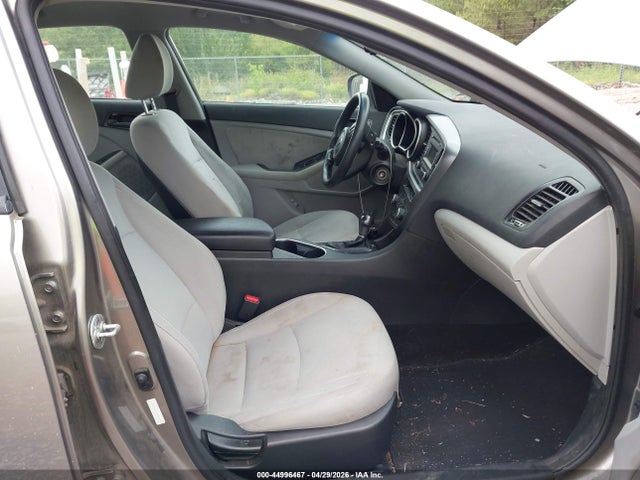 5XXGM4A79FG477779 KIA Optima Lx