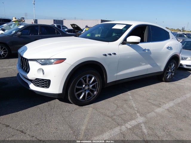 Продаж на аукціоні авто 2018 Maserati Levante, vin: ZN661XUA8JX297271, номер лоту: 44996484
