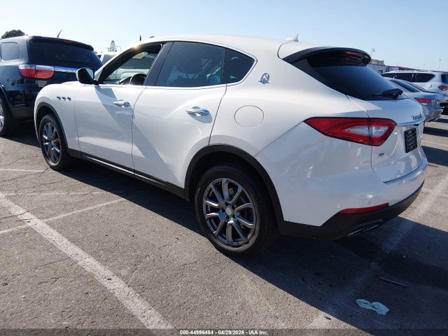 Продаж на аукціоні авто 2018 Maserati Levante, vin: ZN661XUA8JX297271, номер лоту: 44996484
