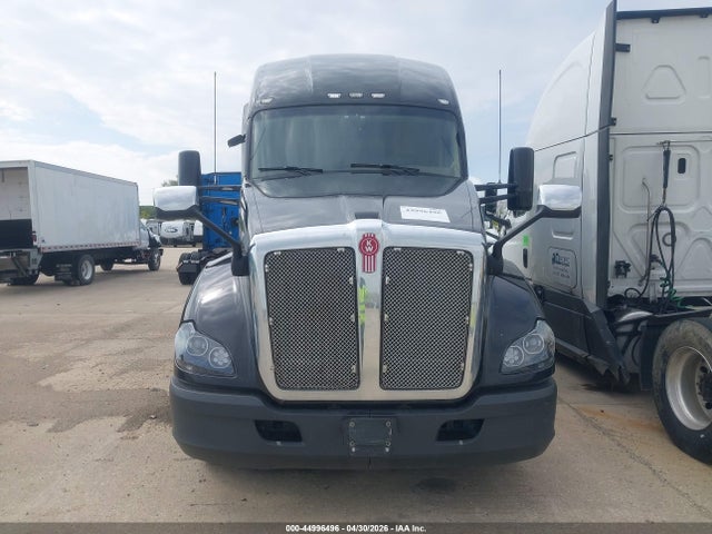44996496 :رقم المزاد ، 1XKYDP9X3KJ180026 vin ، 2019 Kenworth T680 مزاد بيع