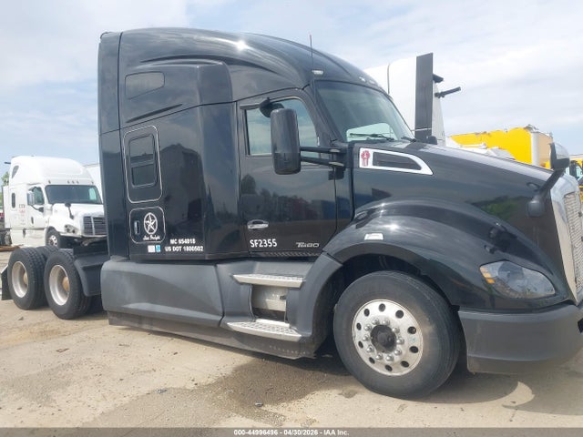 44996496 :رقم المزاد ، 1XKYDP9X3KJ180026 vin ، 2019 Kenworth T680 مزاد بيع