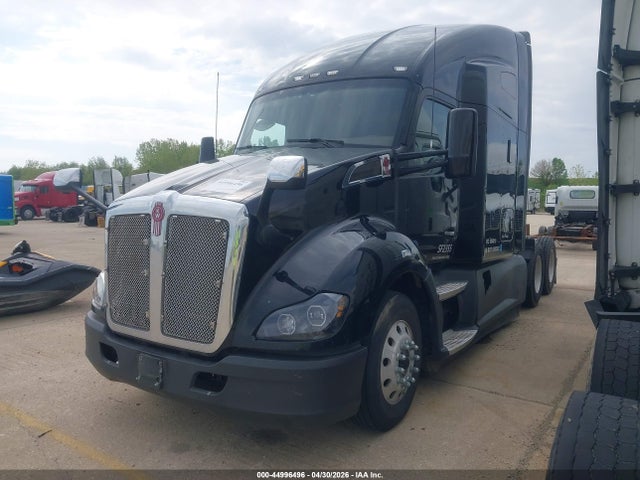 44996496 :رقم المزاد ، 1XKYDP9X3KJ180026 vin ، 2019 Kenworth T680 مزاد بيع