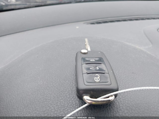 44996511 :رقم المزاد ، 3VWJZ7AJ7AM077986 vin ، 2010 Volkswagen Jetta S مزاد بيع