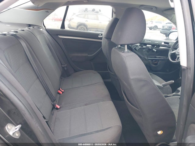 44996511 :رقم المزاد ، 3VWJZ7AJ7AM077986 vin ، 2010 Volkswagen Jetta S مزاد بيع