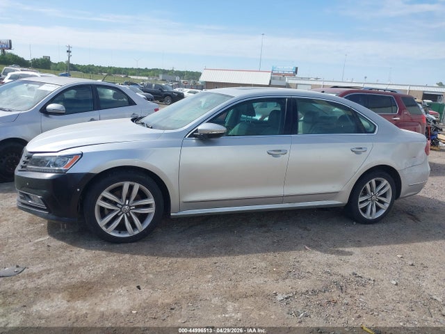 Продаж на аукціоні авто 2017 Volkswagen Passat 1.8t Sel Premium, vin: 1VWCT7A39HC048271, номер лоту: 44996513