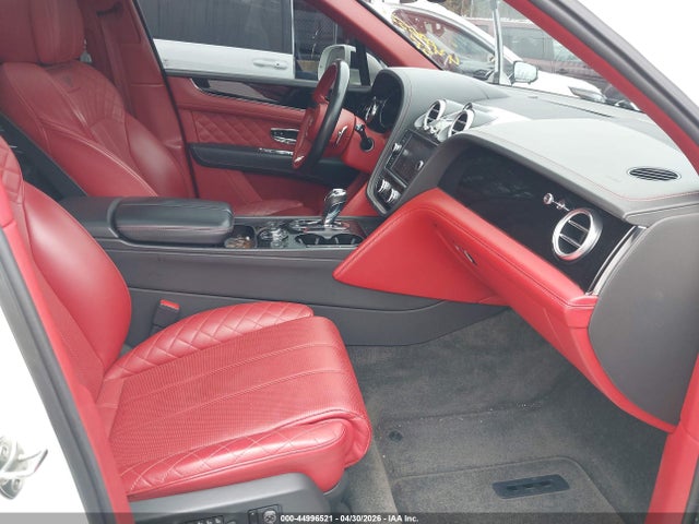 Продажа на аукционе авто 2018 Bentley Bentayga Activity Edition/black Edition/mulliner/onyx Edition/w12, vin: SJAAC2ZV4JC020050, номер лота: 44996521