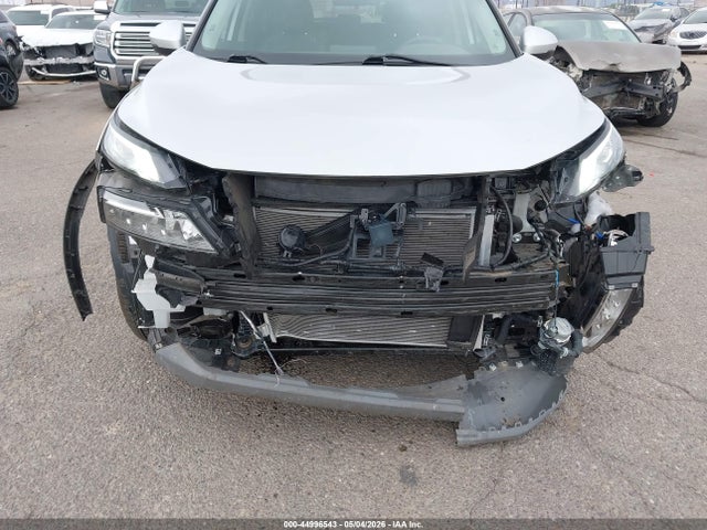 5N1BT3BA6NC712537 Nissan Rogue Sv Fwd
