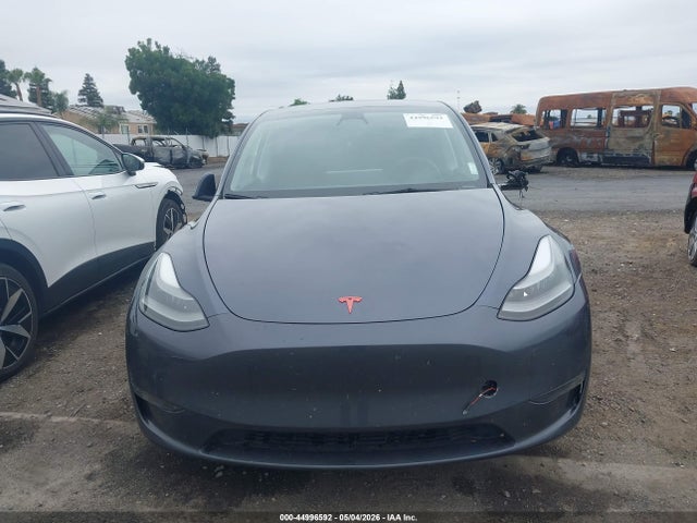 Продажа на аукционе авто 2023 Tesla Model Y Performance Dual Motor All-wheel Drive, vin: 7SAYGDEF3PF660194, номер лота: 44996592