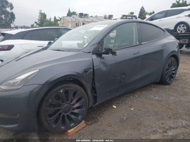 Продажа на аукционе авто 2023 Tesla Model Y Performance Dual Motor All-wheel Drive, vin: 7SAYGDEF3PF660194, номер лота: 44996592