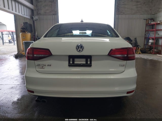 44996665 :رقم المزاد ، 3VWDB7AJ9HM275903 vin ، 2017 Volkswagen Jetta 1.4t Se مزاد بيع