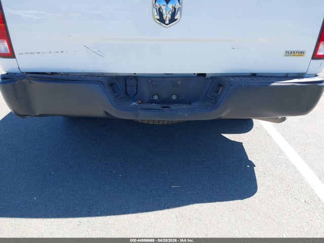 44996668 :رقم المزاد ، 1C6RR6FG0JS290659 vin ، 2018 Ram 1500 Tradesman  4x2 6'4 Box مزاد بيع
