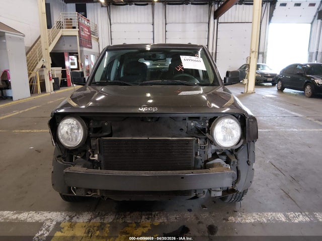 1C4NJPBB3GD526930 Jeep Patriot Sport